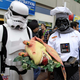 Imagen para el artículo titulado La pesadilla de ser el personaje más odiado de Star Wars, según el actor detrás de Jar Jar